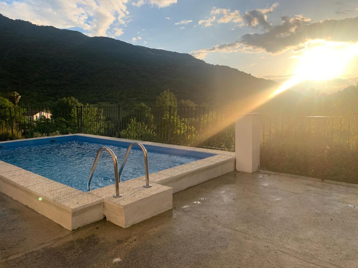 La Fuente De El Nacimiento Guest House Бенамаома Екстериор снимка
