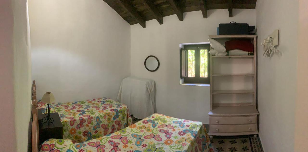La Fuente De El Nacimiento Guest House Бенамаома Екстериор снимка